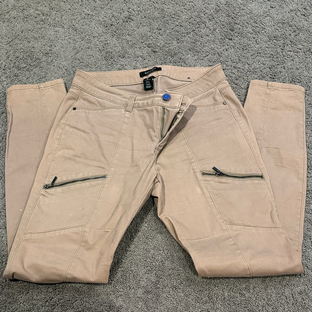 Stylish Tan Skinny Pants with Zipper Accents